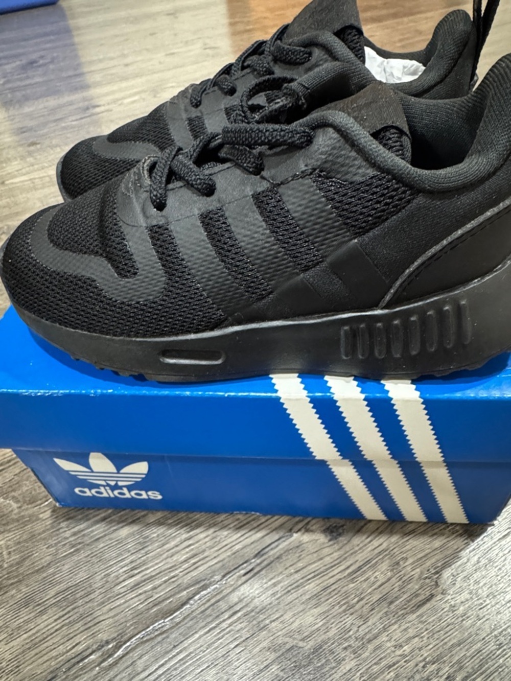 Adidas Black Toddler Sneakers Size 7 Triple Black Shoes - Picture 2 of 7